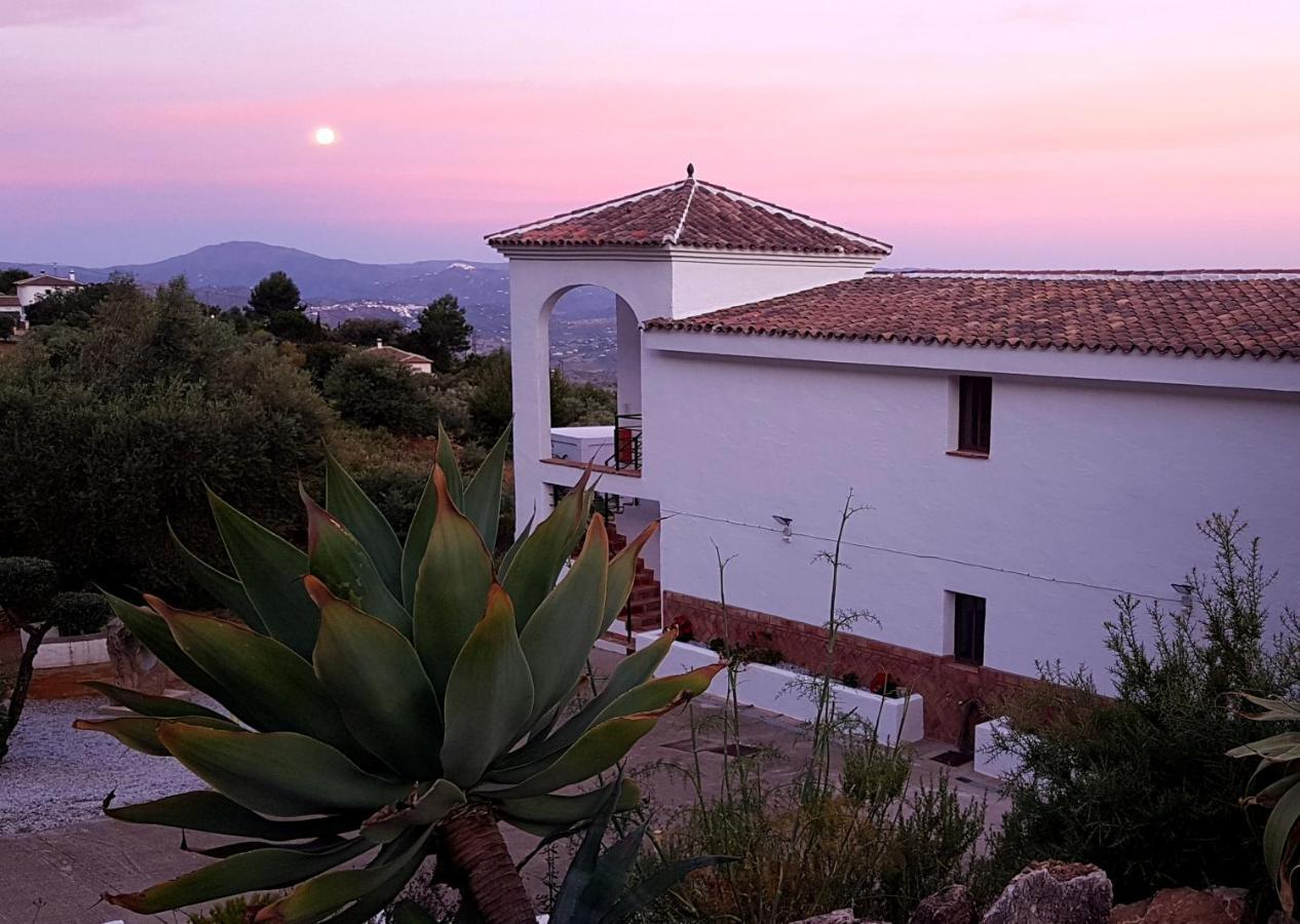 Casa Arts Guest Rooms Alcaucin Bagian luar foto
